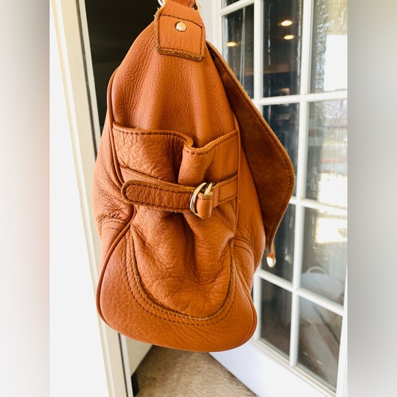 Genuine Leather Crossbody Bag - Picture 5 of 17